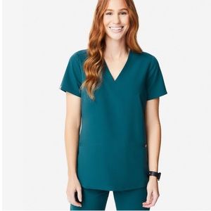 FIGS Casma Caribbean Blue size Small scrub top